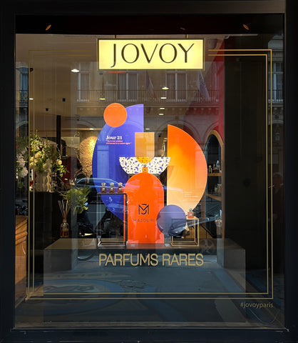 Majouri Journal - MAJOURI x JOVOY : a colorful window display celebrating JOUR 21